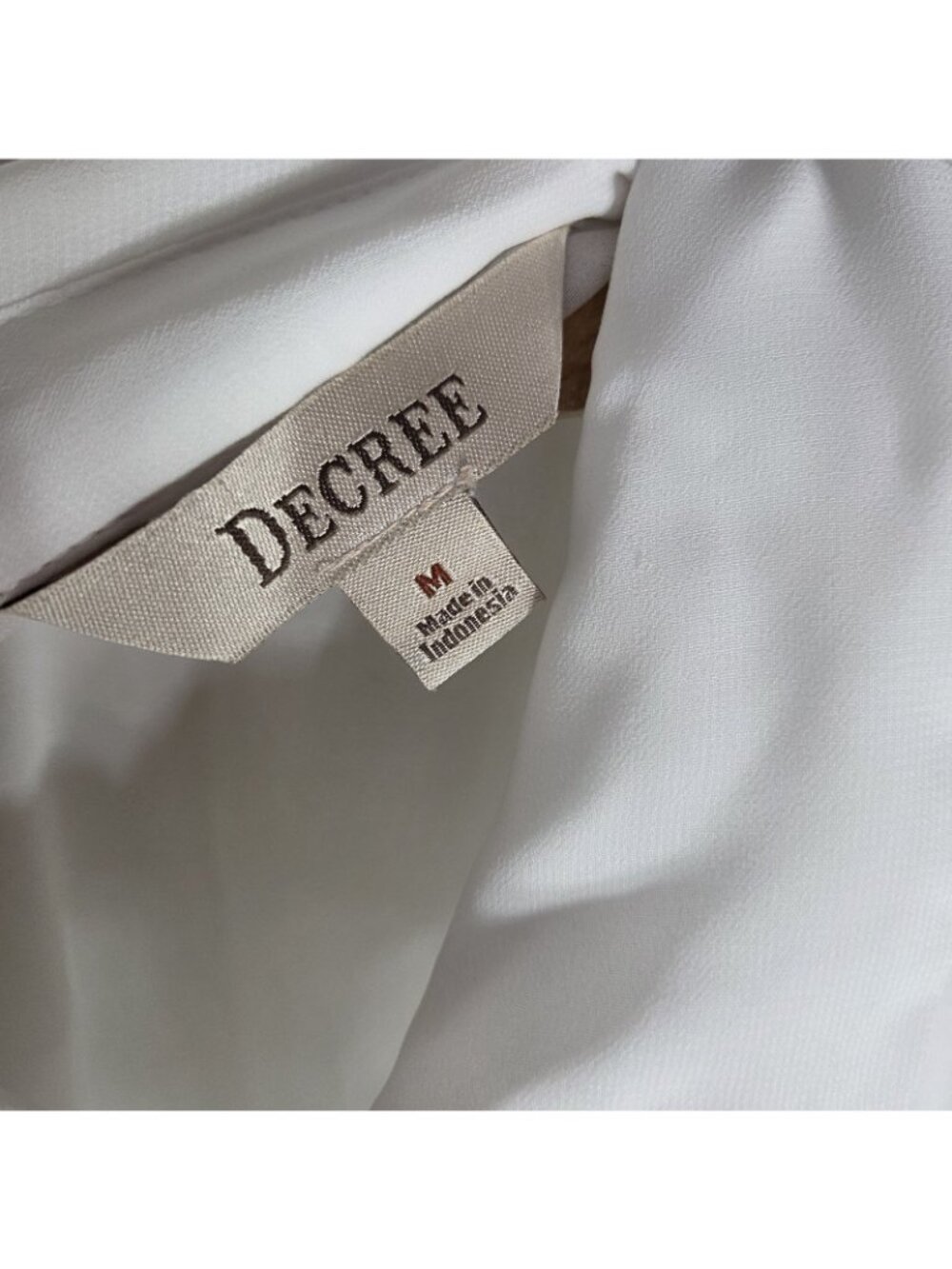 Decree White Sleeveless Sheer Button Front Top Womens Size M Collared Pockets - Picture 3 of 10